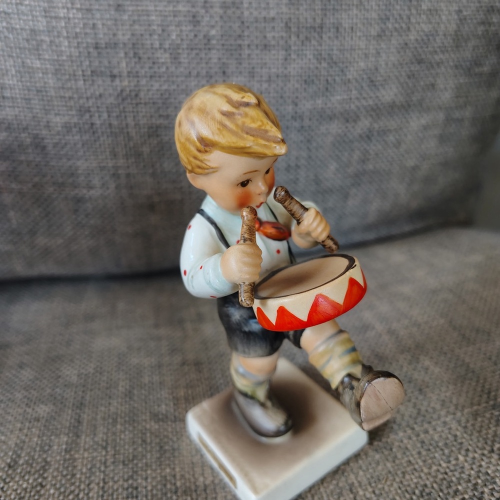 Hummel Drummer Boy Figurine - Multicolor